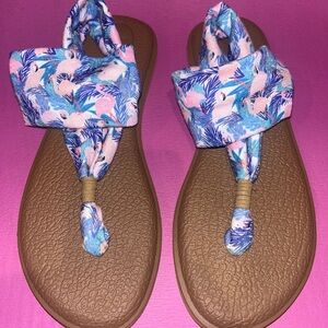 Sanuk Blue and Pink Flamingo Print Fabric women size 8